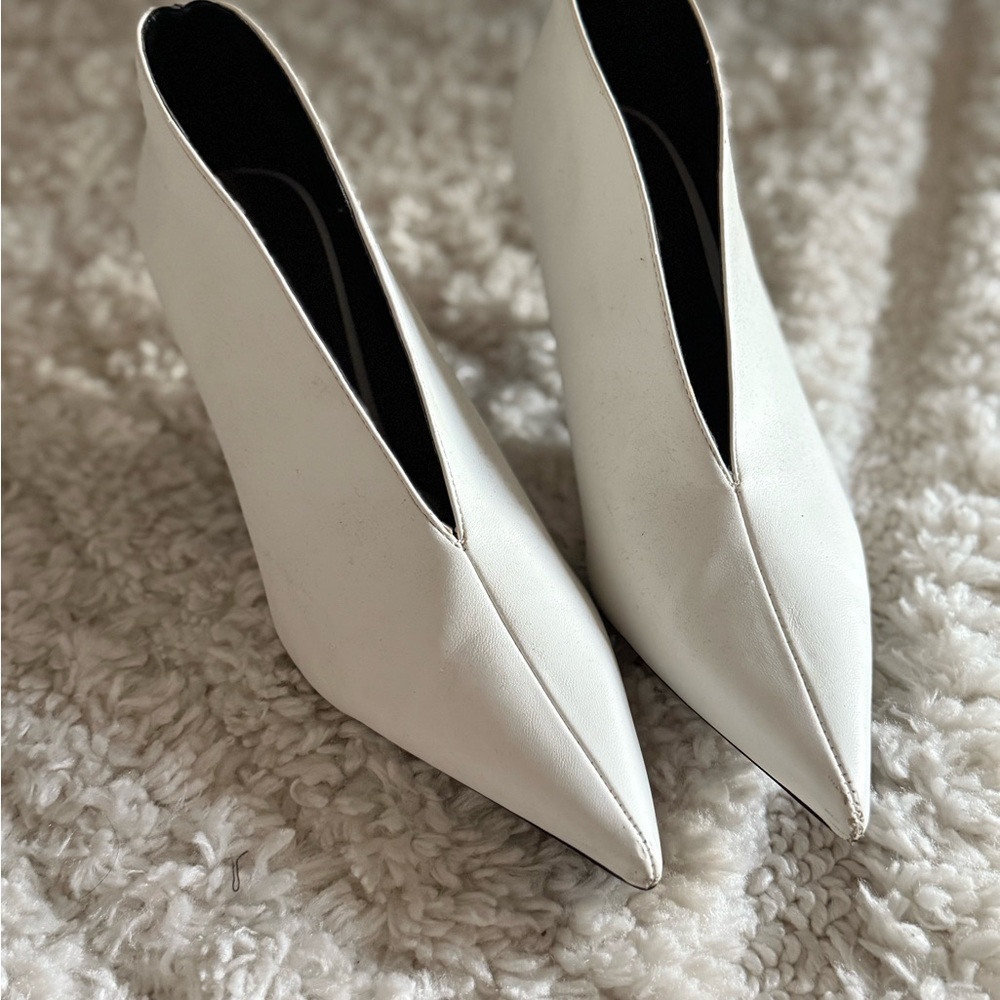 Zara White Heeled Boots with Pointed Toe